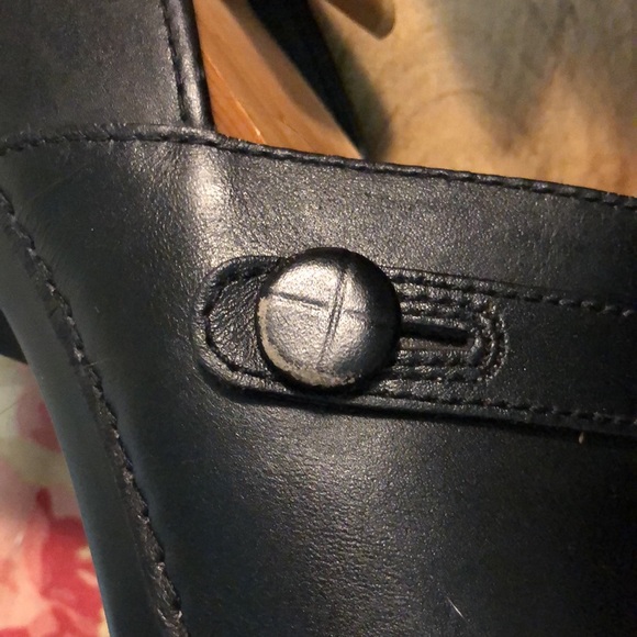 DANSKO  size EU42 US11.5-12  Pull-on Clogs Black Leather Strap Detail $109 MSRP - Picture 6 of 16